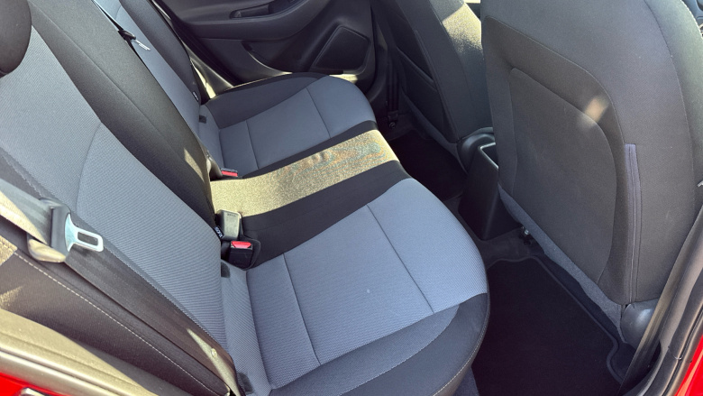 Hyundai i20 1.2 MPi SE 5dr Petrol Hatchback